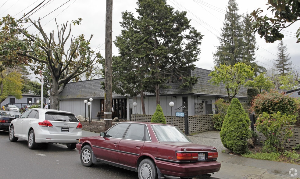 More Photos Of 22427 Montgomery St, Hayward Congregate Senior Housing For Sale