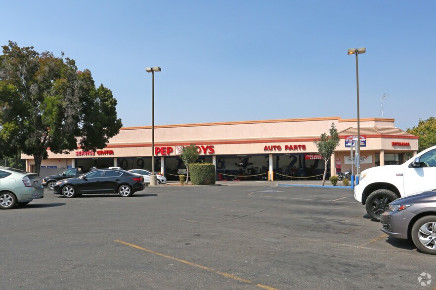 More Photos Of 1207 West Main St, Merced Auto Repair For Lease