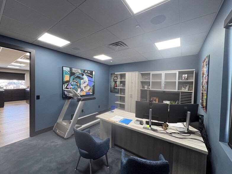 More Photos Of 1381 Fairview Blvd, Delran Office For Sale