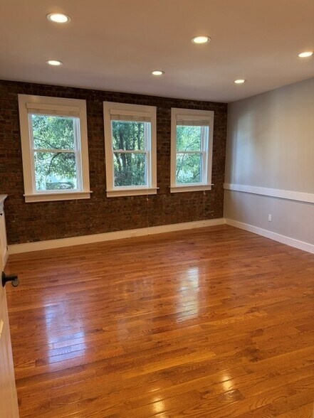 More Photos Of 157 Broad St, Red Bank Medical For Lease