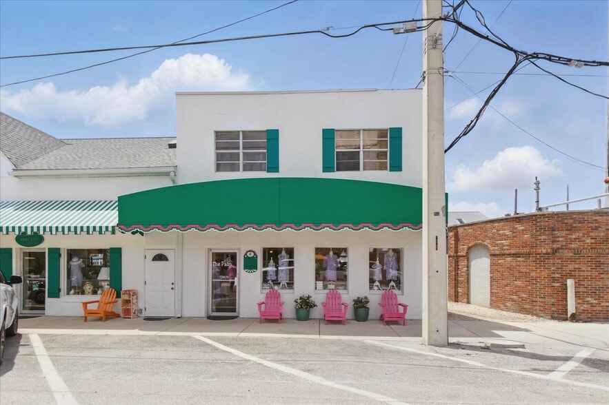 More Photos Of 444 4th St E, Boca Grande Freestanding For Sale