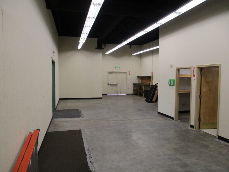 More Photos Of 412 S 9th Ave, Walla Walla Freestanding For Lease