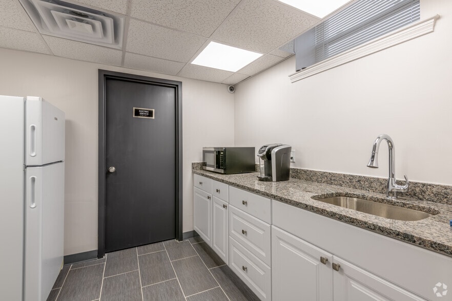 Photo of Ll Floor Ste B8