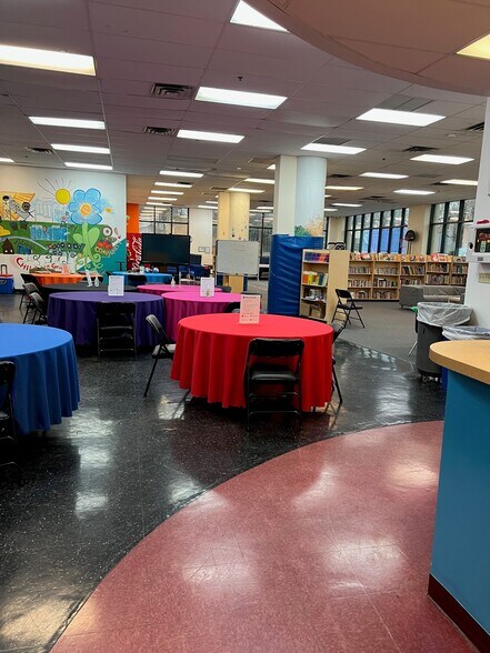 More Photos Of 41 Center St, Freehold Office For Lease