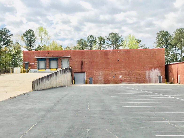 Primary Photo Of 1289 Seaboard Industrial Blvd, Atlanta Warehouse For Lease