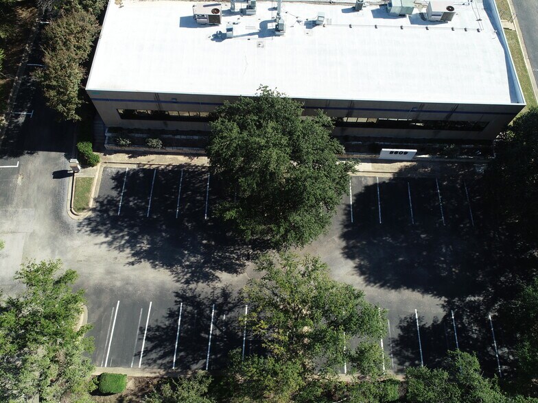 More Photos Of 8609 Cross Park Dr, Austin Office For Lease