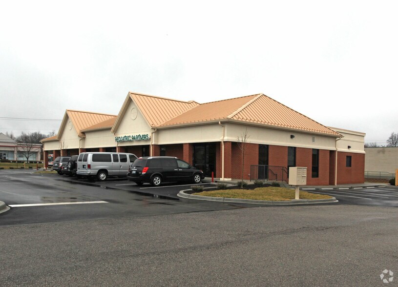 More Photos Of 3840 Ruckriegel Pky, Louisville Freestanding For Lease