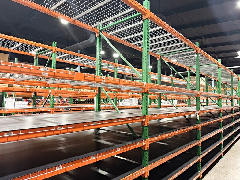 More Photos Of 3161 N 35th Ave, Phoenix Warehouse For Sale