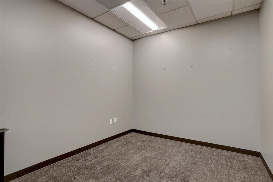 More Photos Of 140 E 19th Ave, Denver Office For Sale
