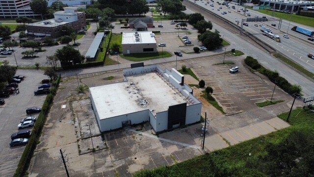 More Photos Of 307 N Sam Houston Pky W, Houston Storefront For Sale