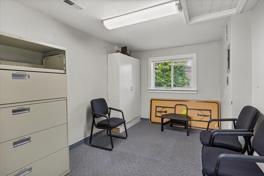More Photos Of 5603 230th St SW, Mountlake Terrace Office For Sale