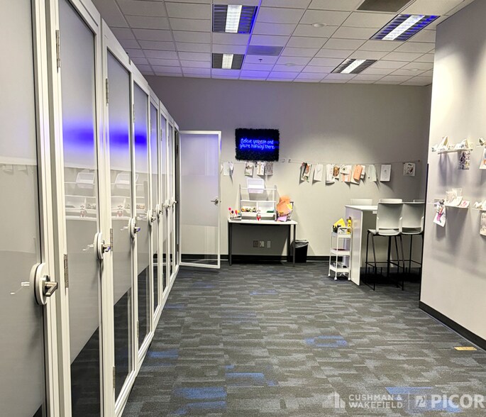 More Photos Of 2929 E Corona Rd, Tucson Light Distribution For Lease