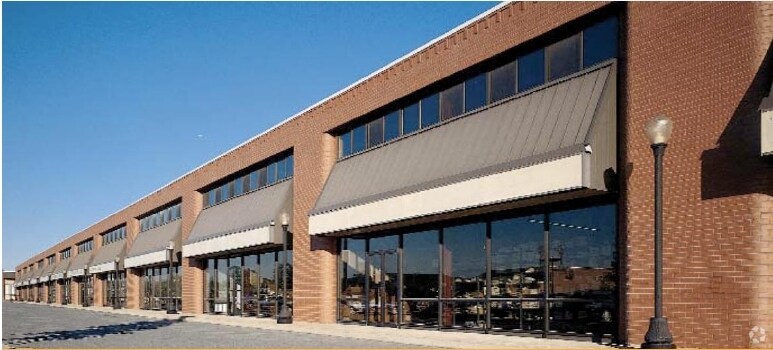 More Photos Of 3361 75th Ave, Landover Warehouse For Lease