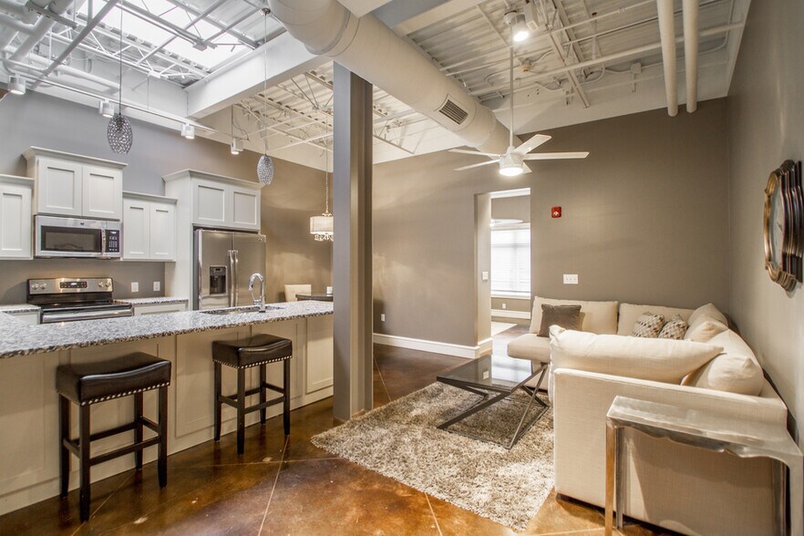 More Photos Of 912 Front St, Conway Restaurant For Sale