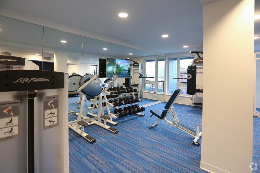 More Photos Of 25-45 N Central Ave, Clayton Apartments For Lease