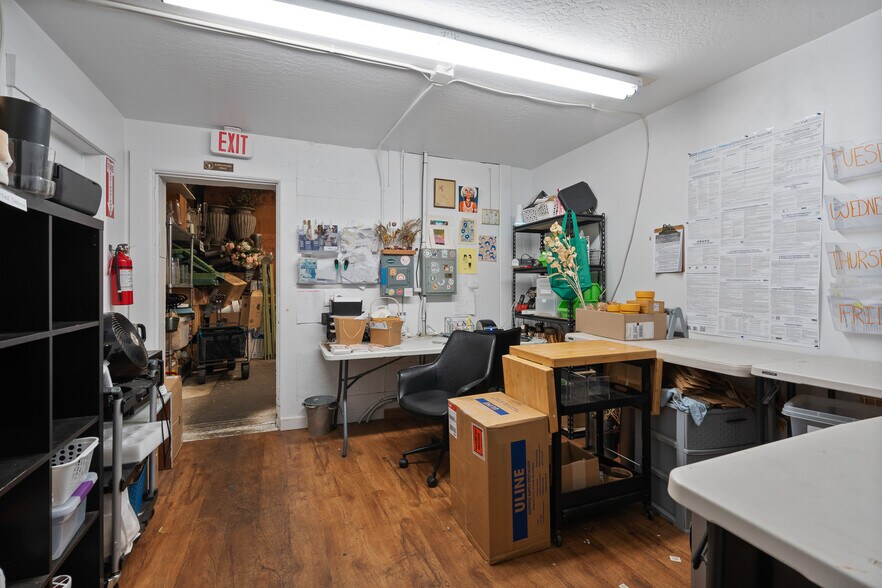 More Photos Of 106 W J St, Benicia Office For Sale