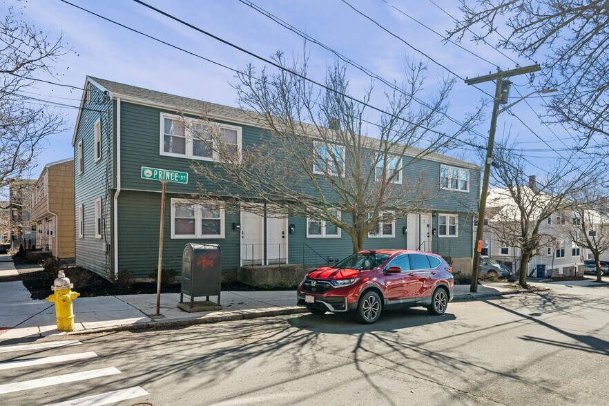Primary Photo Of 1 Prince St, Salem Multifamily For Sale