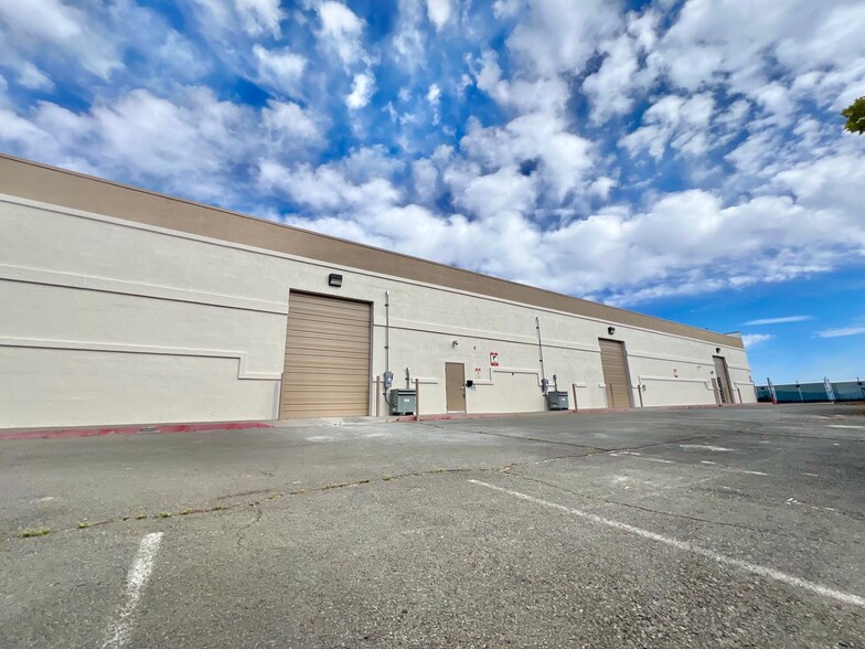 Primary Photo Of 7720 Security Cir, Reno Warehouse For Lease