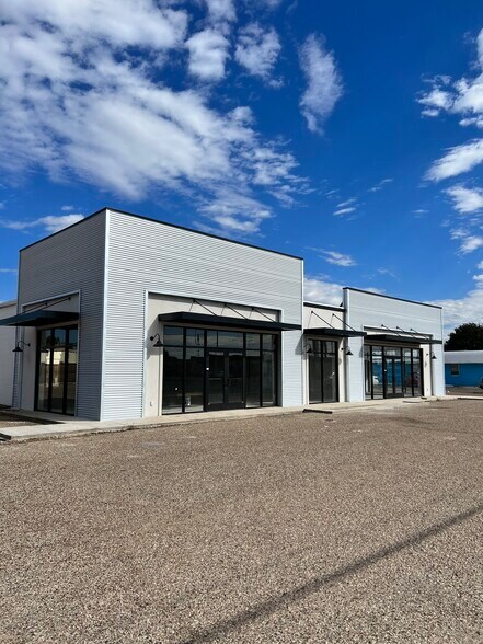 Primary Photo Of 3420 82nd St, Lubbock Freestanding For Lease