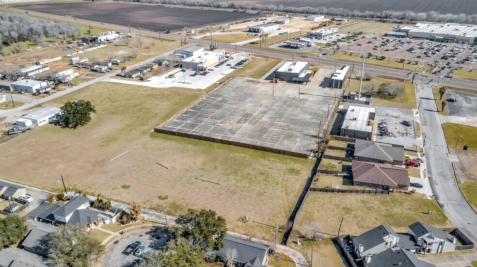 More Photos Of 4106 Houston Hwy, Victoria General Retail For Lease