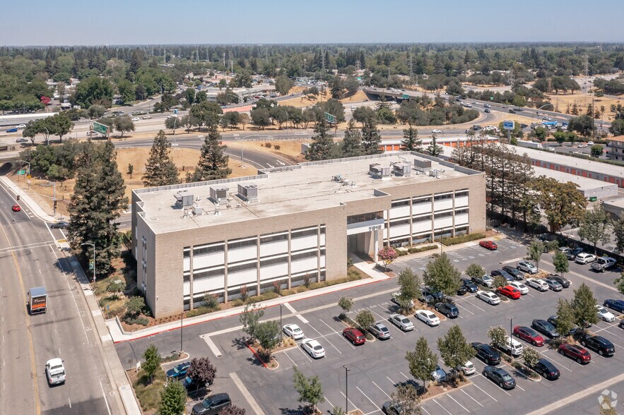 More Photos Of 7919 Folsom Blvd, Sacramento Office For Lease