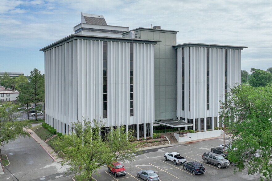 More Photos Of 5416 S Yale Ave, Tulsa Office For Lease