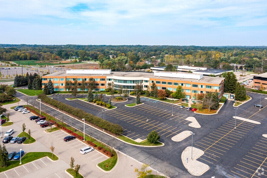 More Photos Of 27500 Drake Rd, Farmington Hills Office For Lease