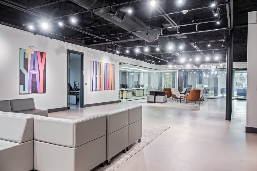 More Photos Of 200-230 Central Ave, Farmingdale Loft Creative Space For Sale