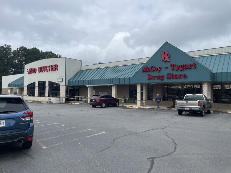 More Photos Of 815 N Rock St, Sheridan Unknown For Lease