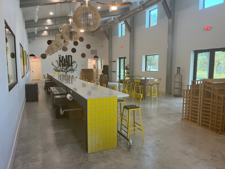 More Photos Of 20948 Corkscrew Rd, Estero Winery Vineyard For Sale