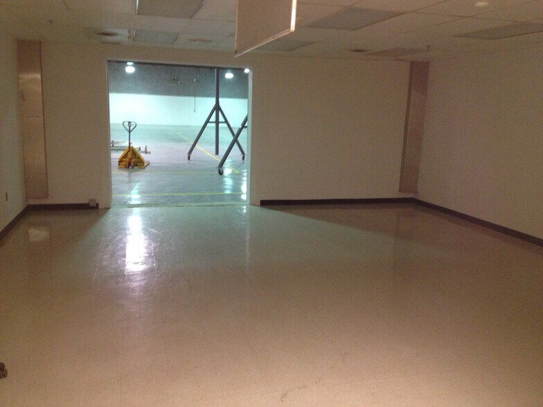 More Photos Of 641 Ridge Rd, Chazy Manufacturing For Lease
