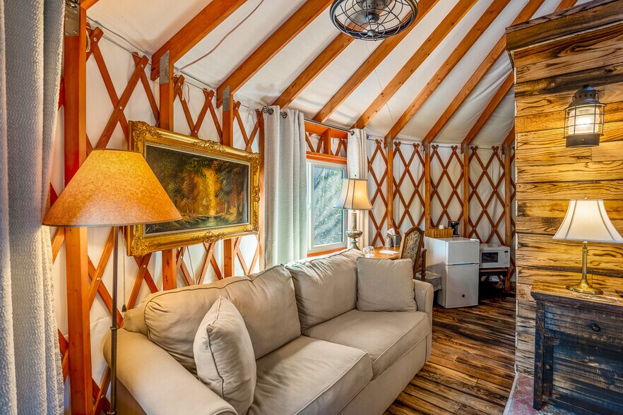 More Photos Of 3603 FM 1725 Rd, Willis Lodge Meeting Hall For Sale