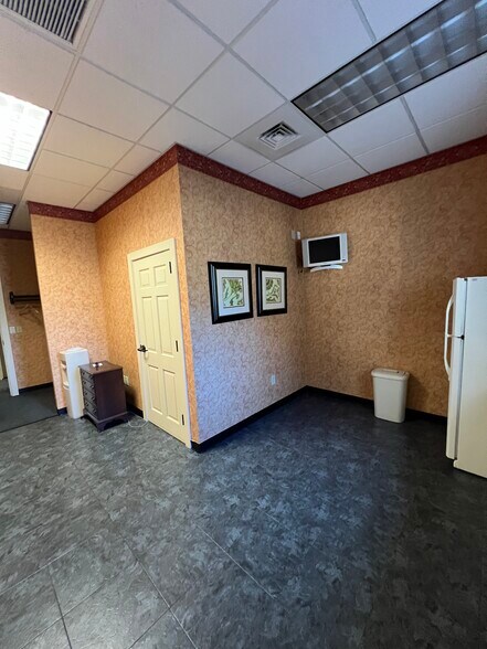 More Photos Of 101 S Fairview Rd, Rocky Mount Bank For Sale