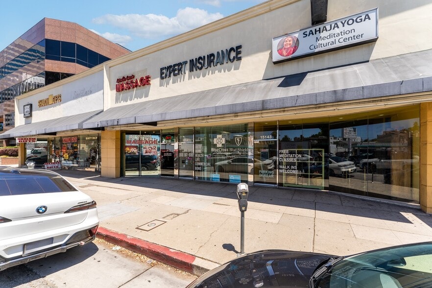 More Photos Of 15143-15153 Ventura Blvd, Sherman Oaks Storefront For Sale