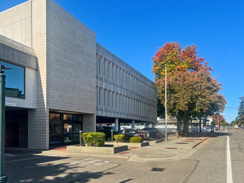 Primary Photo Of 15111 8th Ave SW, Burien Coworking Space