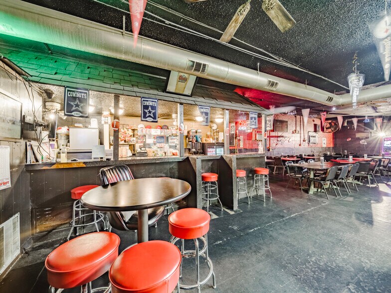 More Photos Of 3409 Miller Ave, Fort Worth Restaurant For Sale