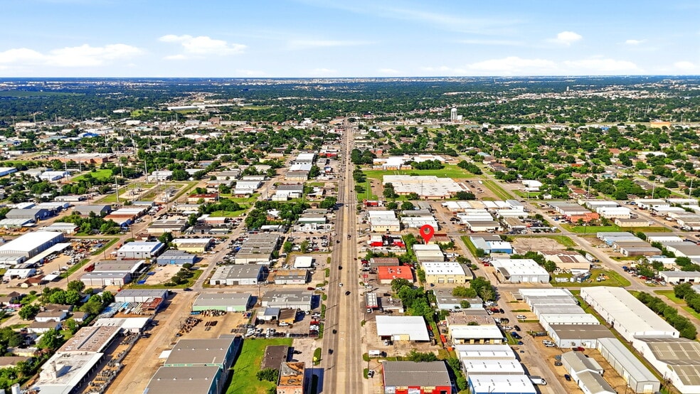 More Photos Of 1307 Illinois Ave, South Houston Warehouse For Sale