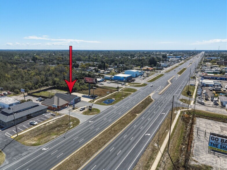 More Photos Of 13414 US Highway 19, Hudson Showroom For Lease