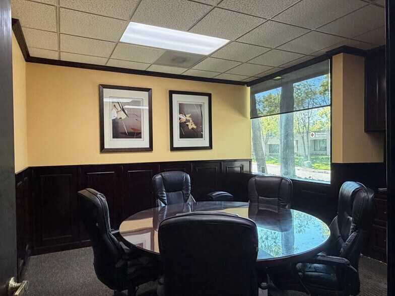 More Photos Of 22952 Mill Creek Dr, Laguna Hills Office For Lease