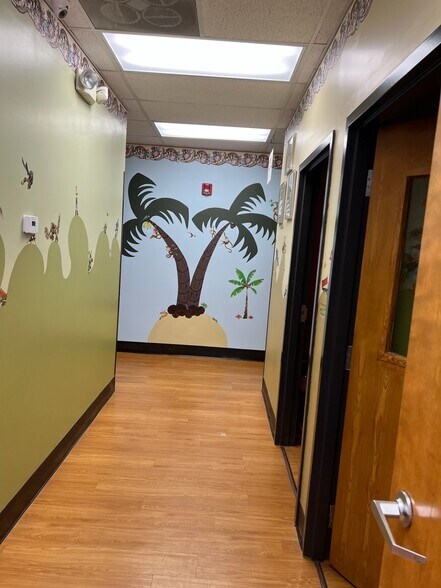 More Photos Of 5314 MacCorkle Ave, Charleston Medical For Sale