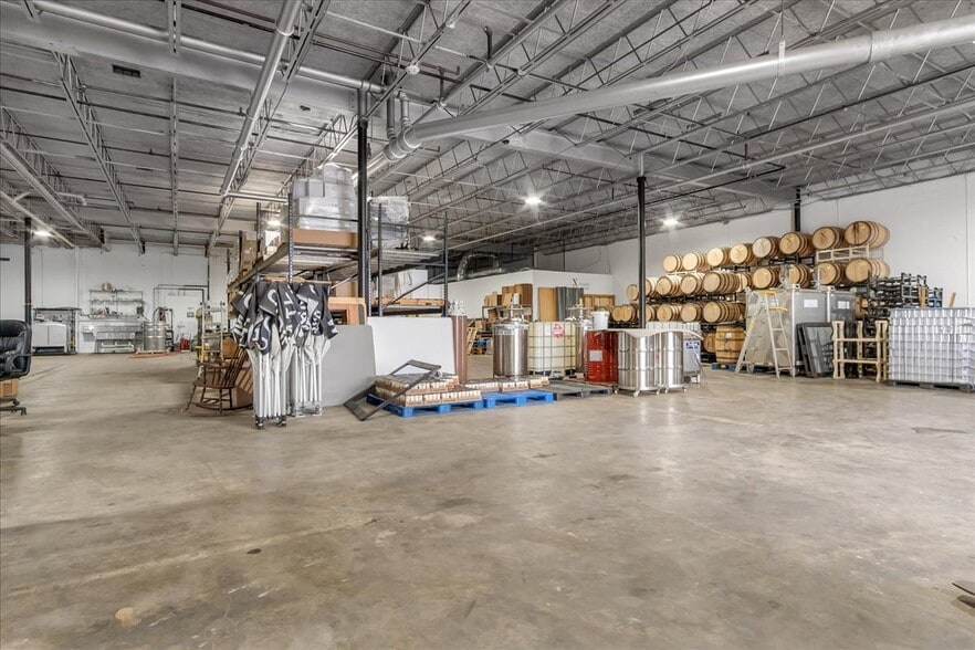 More Photos Of 1341 Hughes Ford Rd, Frederick Light Manufacturing For Lease