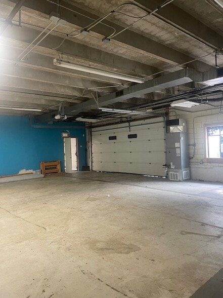 More Photos Of 1520-1534 N Circle Dr, Colorado Springs Freestanding For Lease