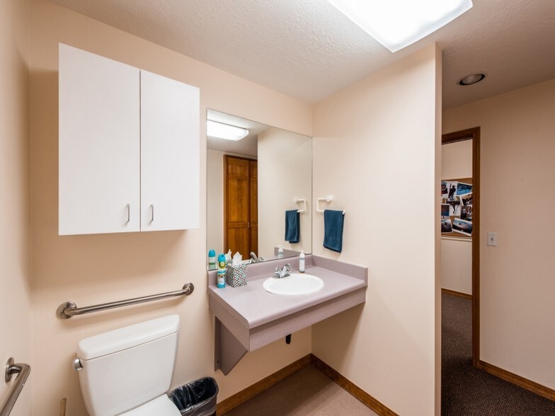 More Photos Of 1762 Prospector Ave, Park City Office For Lease