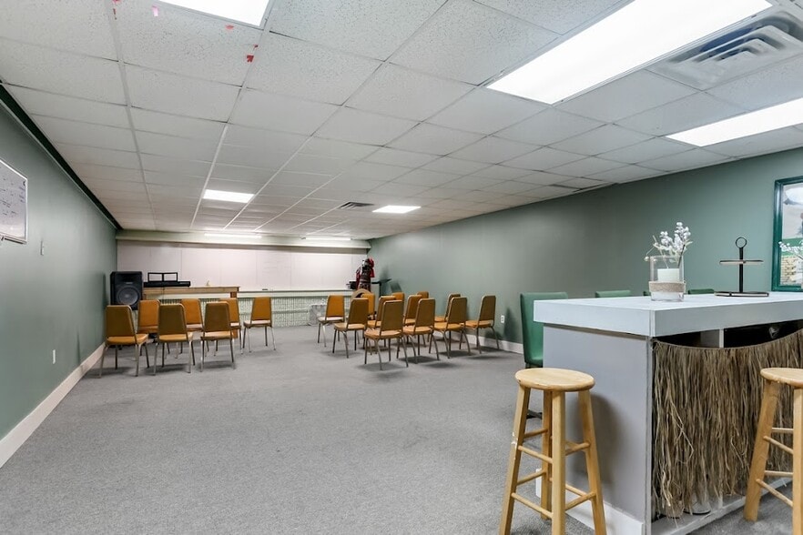 More Photos Of 3700 Wallin St, Savannah Specialty For Sale