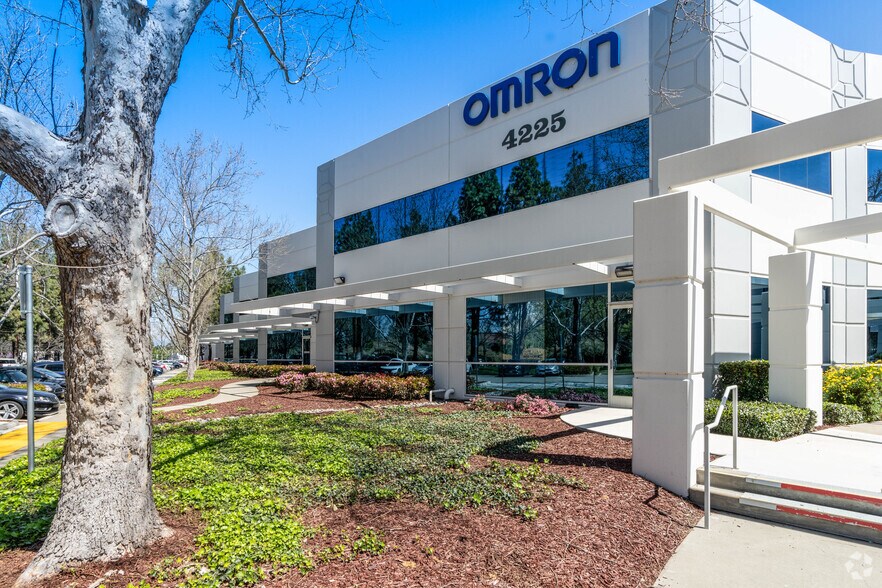 More Photos Of 4225 Hacienda Dr, Pleasanton Warehouse For Lease