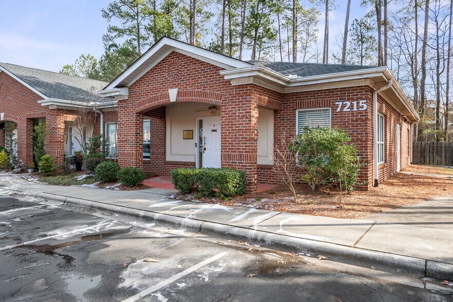Primary Photo Of 7215 Pineville-Matthews Rd, Charlotte Office For Sale