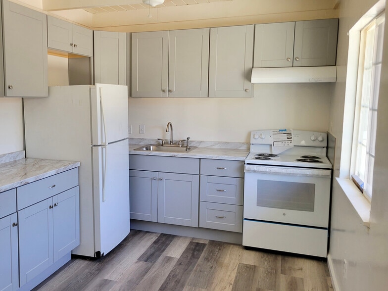 More Photos Of 1124 Union Ave, Fairfield Apartments For Sale