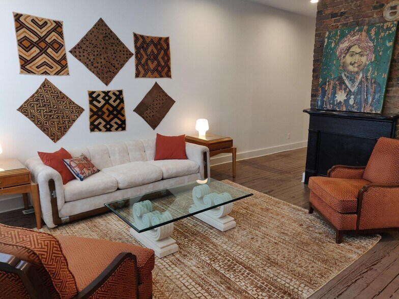 More Photos Of 927 E Madison St, Louisville Warehouse For Sale