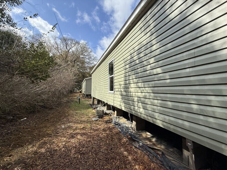 More Photos Of 1402 N 69th Ave, Pensacola Manufactured Housing Mobile Home Park For Sale
