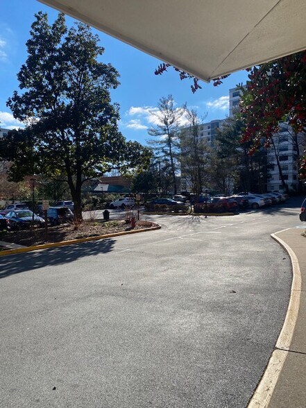 More Photos Of 2059 Huntington Ave, Alexandria Apartments For Lease